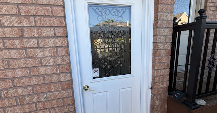 BSMT-190 Falstaff Avenue, Toronto, ON, M6L 3C3 - 5