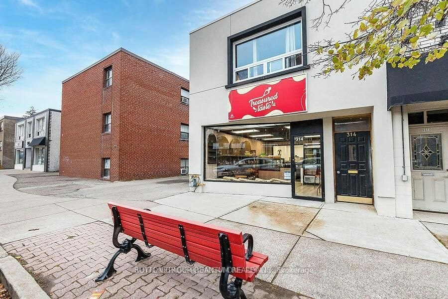 Lower Unit B-314 Lakeshore Road E, Mississauga, ON, L5G 1H4