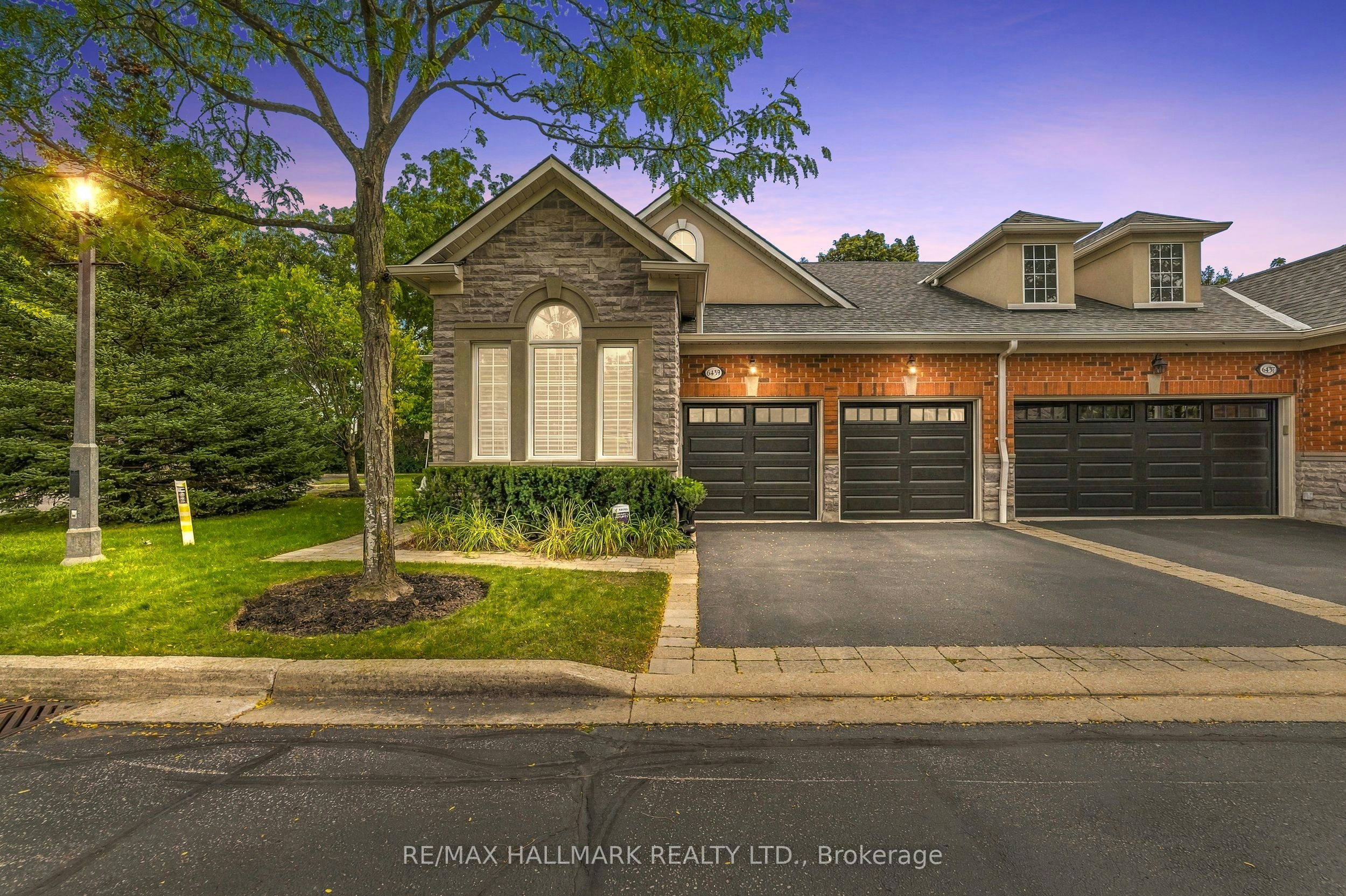 15-6439 Rivergate Place, Mississauga, ON, L5N 8P8