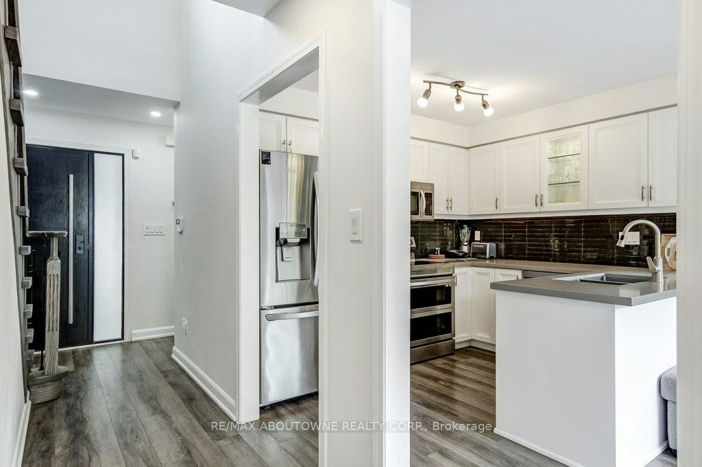 2183 Birchleaf Lane, Burlington, ON, L7L 6G8 - 7