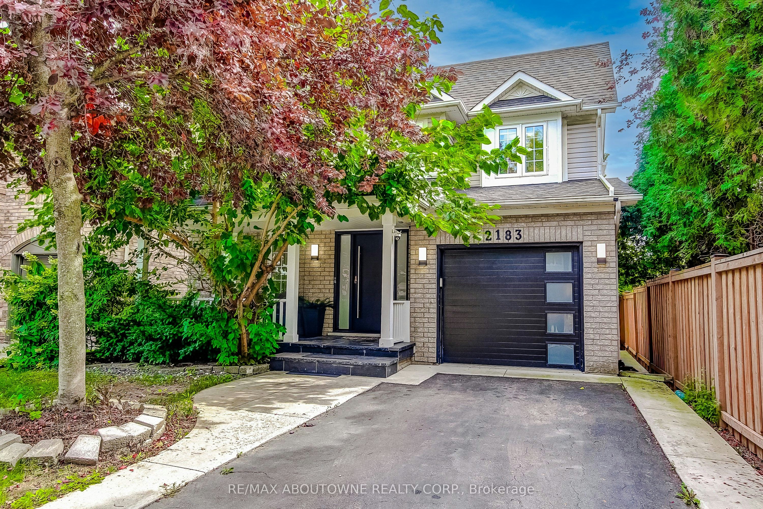 2183 Birchleaf Lane, Burlington, ON, L7L 6G8