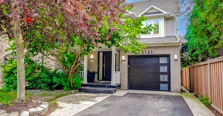 2183 Birchleaf Lane, Burlington, ON, L7L 6G8