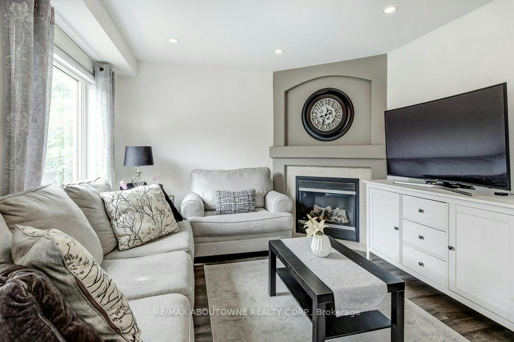 2183 Birchleaf Lane, Burlington, ON, L7L 6G8 - 19