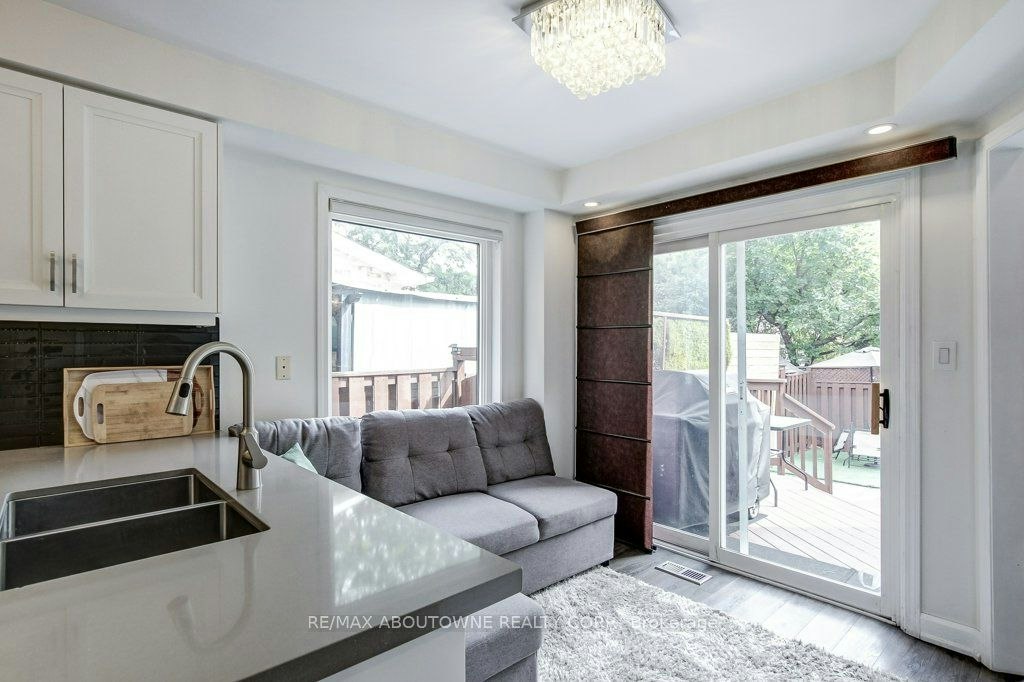 2183 Birchleaf Lane, Burlington, ON, L7L 6G8 - 10