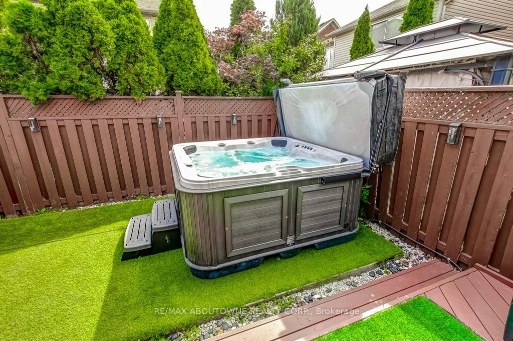 2183 Birchleaf Lane, Burlington, ON, L7L 6G8 - 48