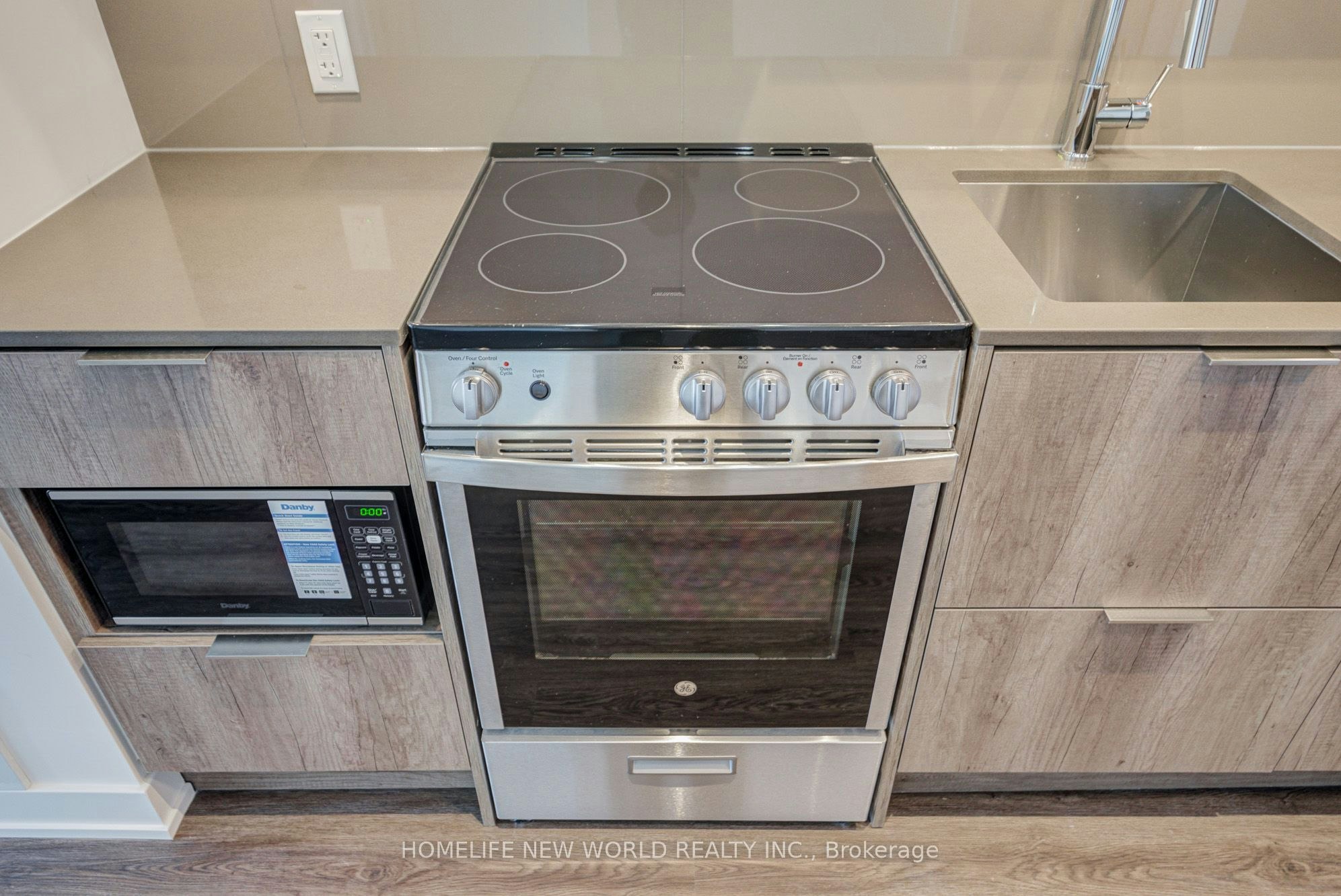 7203-448 Burnhamthorpe Road W, Mississauga, ON, L5B 0R4 - 12