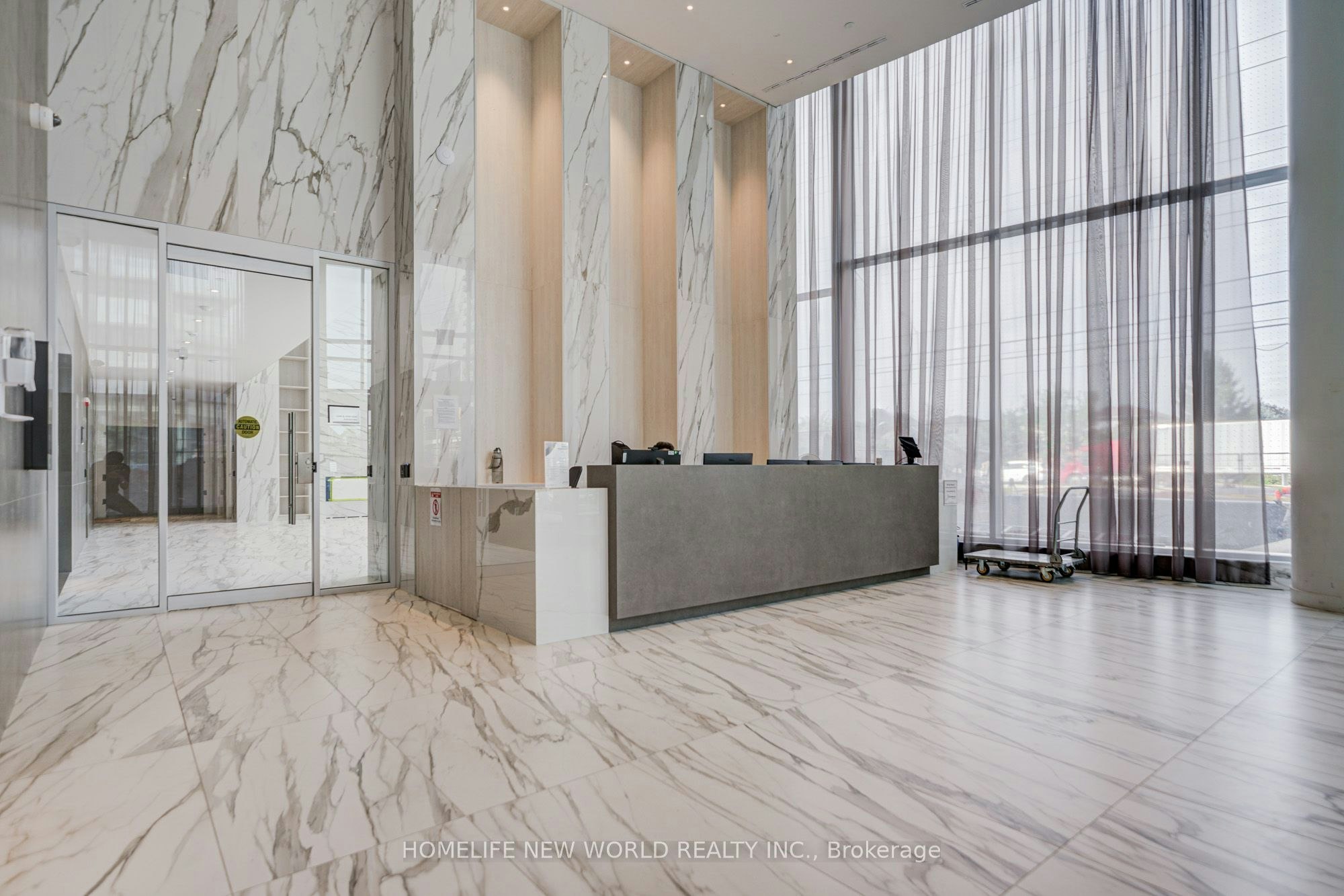 6103-448 Burnhamthorpe Road W, Mississauga, ON, L5B 0R4 - 3
