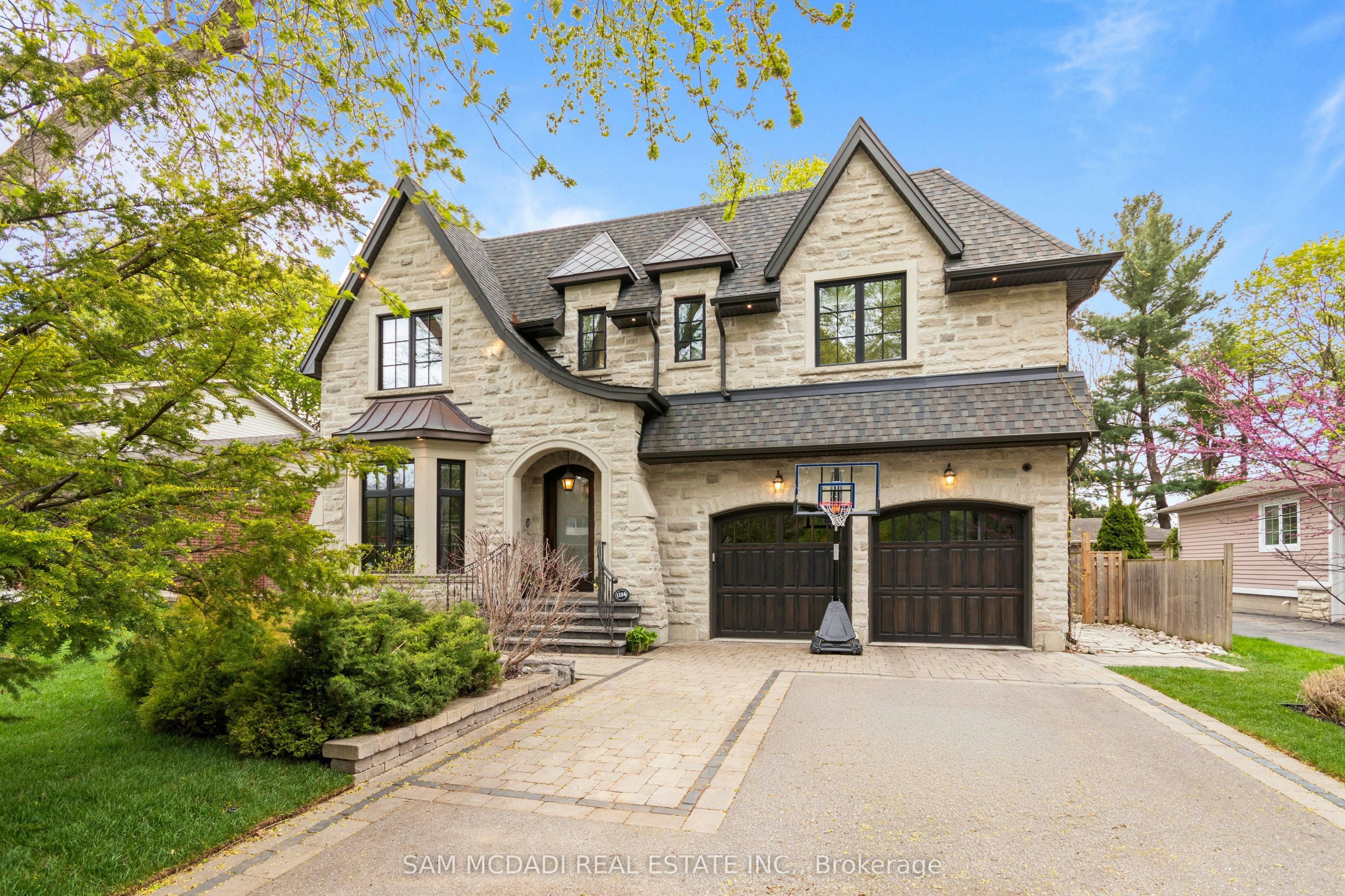 1134 Welwyn Drive, Mississauga, ON, L5J 3J3