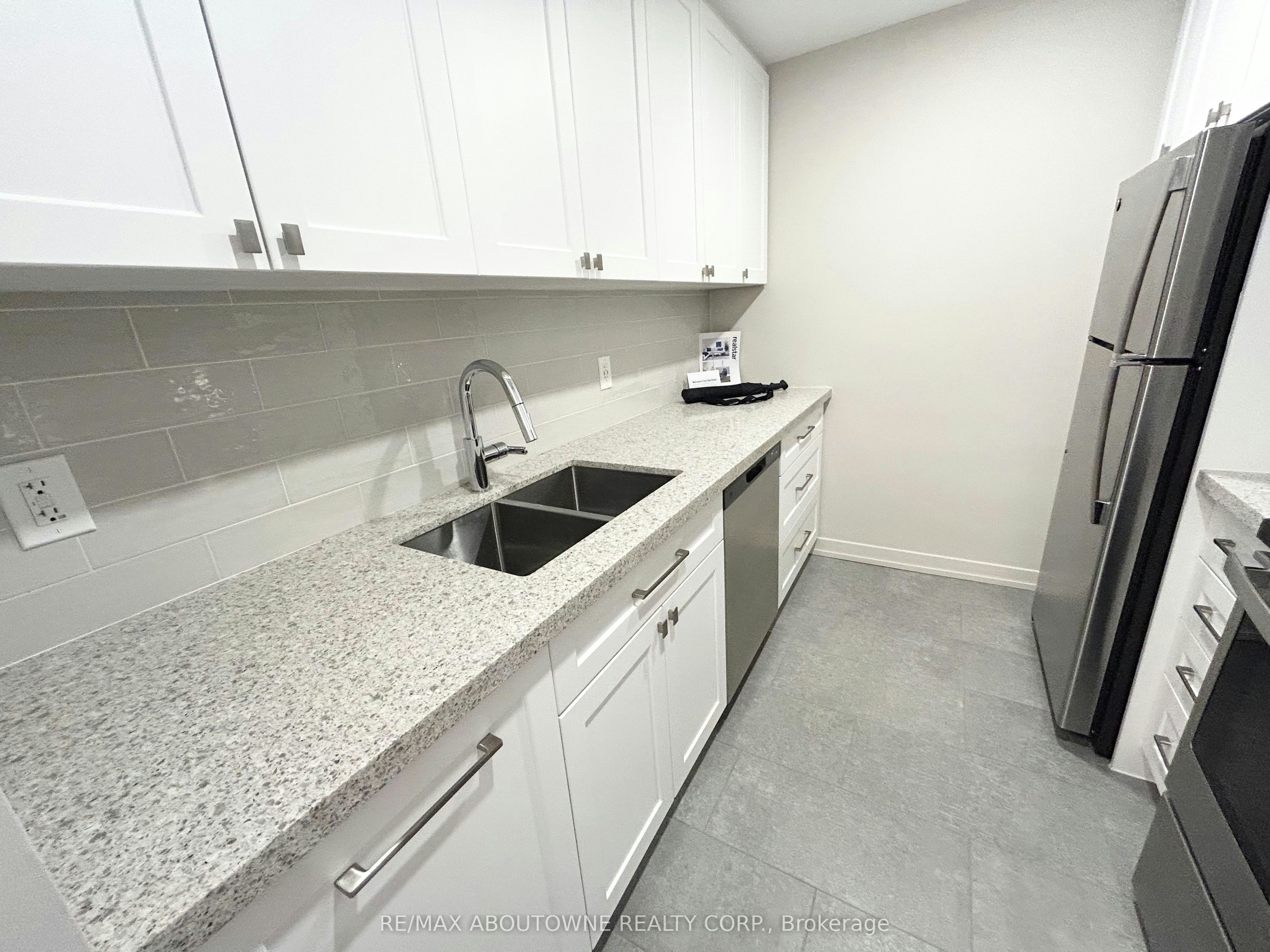 102-101 Millside Drive, Milton, ON, L9T 3C2 - 6