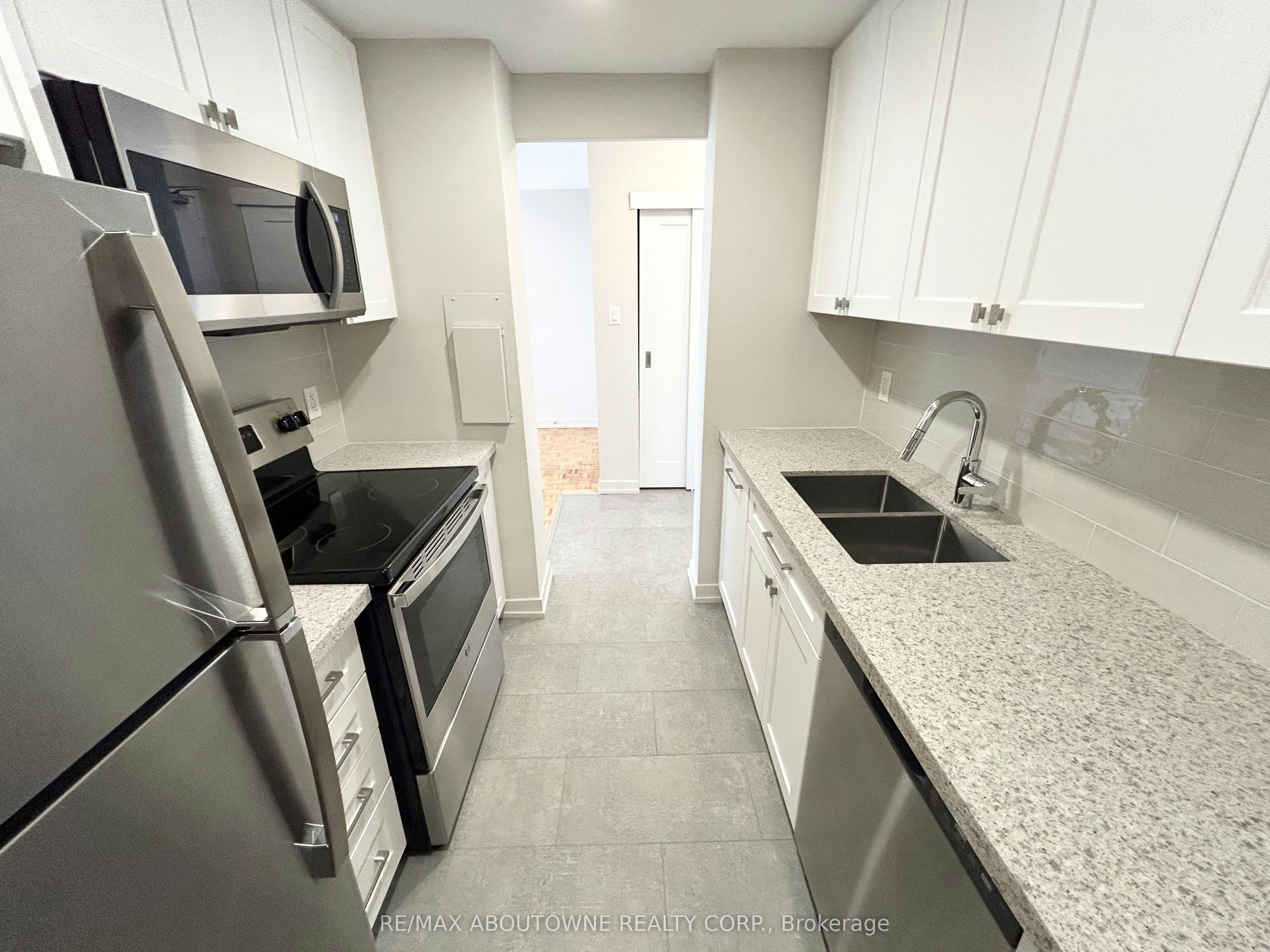 102-101 Millside Drive, Milton, ON, L9T 3C2 - 8