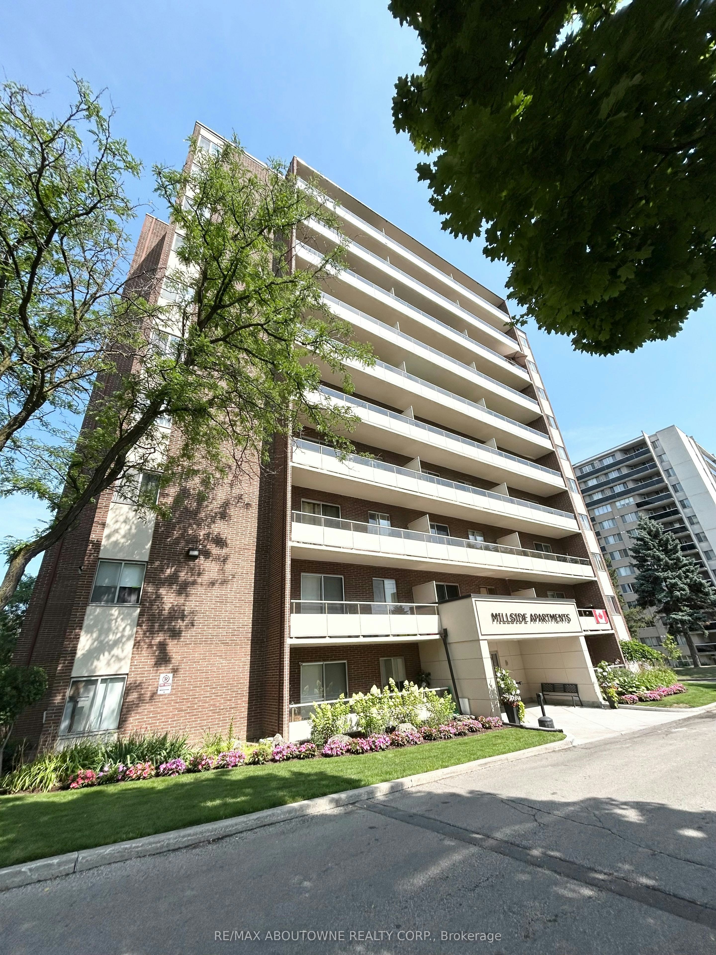 102-101 Millside Drive, Milton, ON, L9T 3C2 - 2
