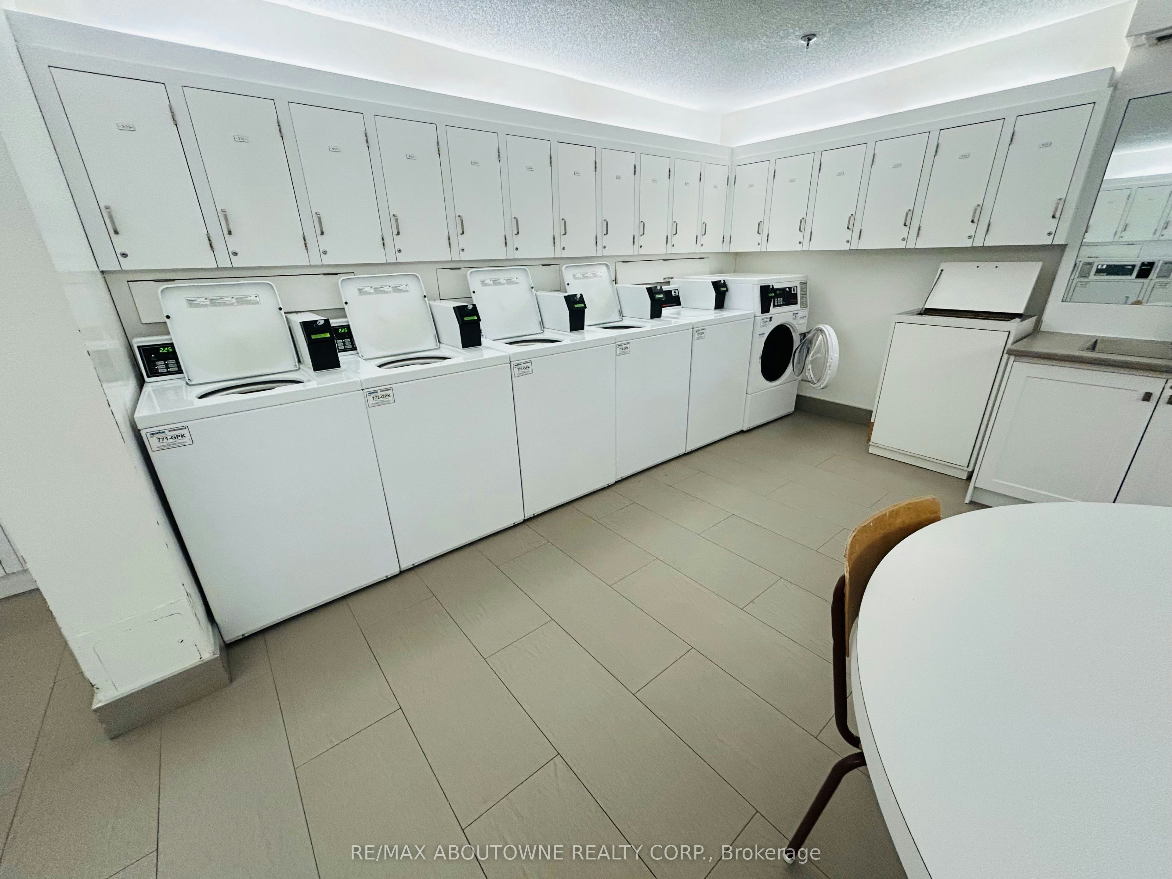 102-101 Millside Drive, Milton, ON, L9T 3C2 - 14