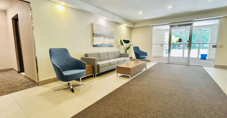 102-101 Millside Drive, Milton, ON, L9T 3C2 - 3