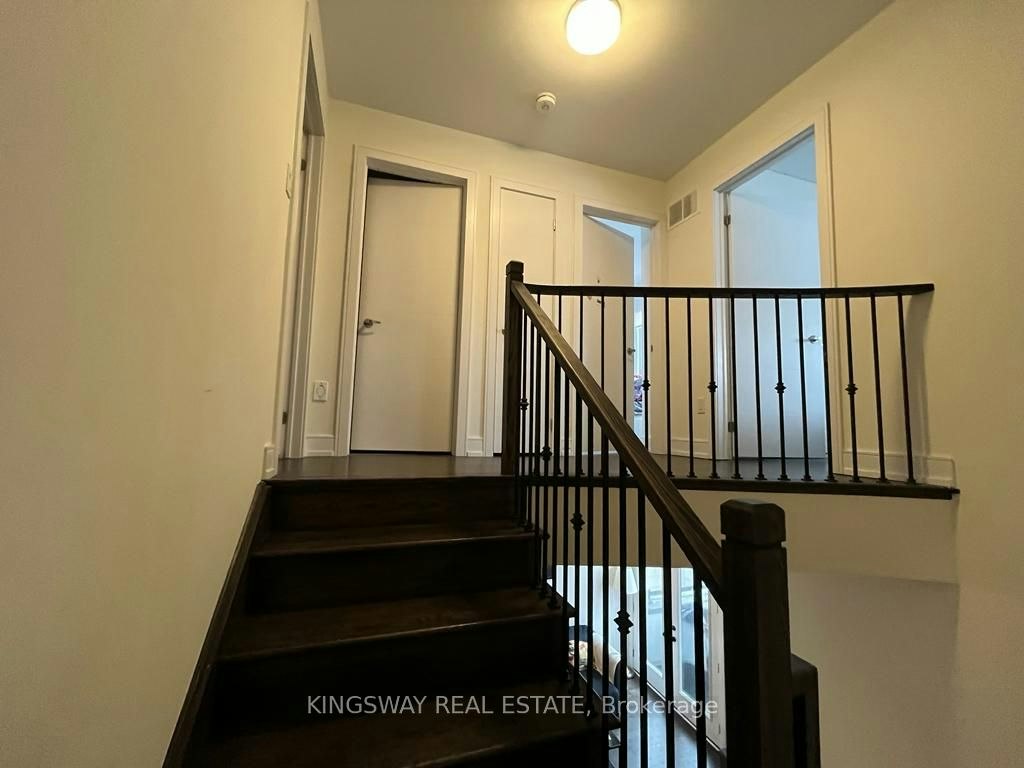 1411 Clarriage Court, Milton, ON, L9E 1L6 - 13