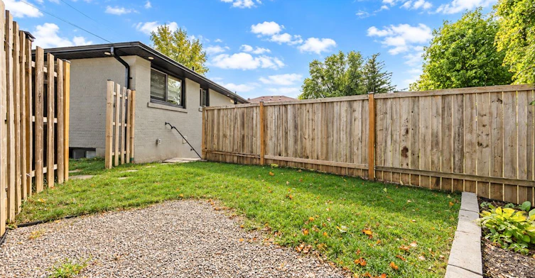 Bsmt-52 Maple Avenue, Halton Hills, ON, L7G 1X7 - 18