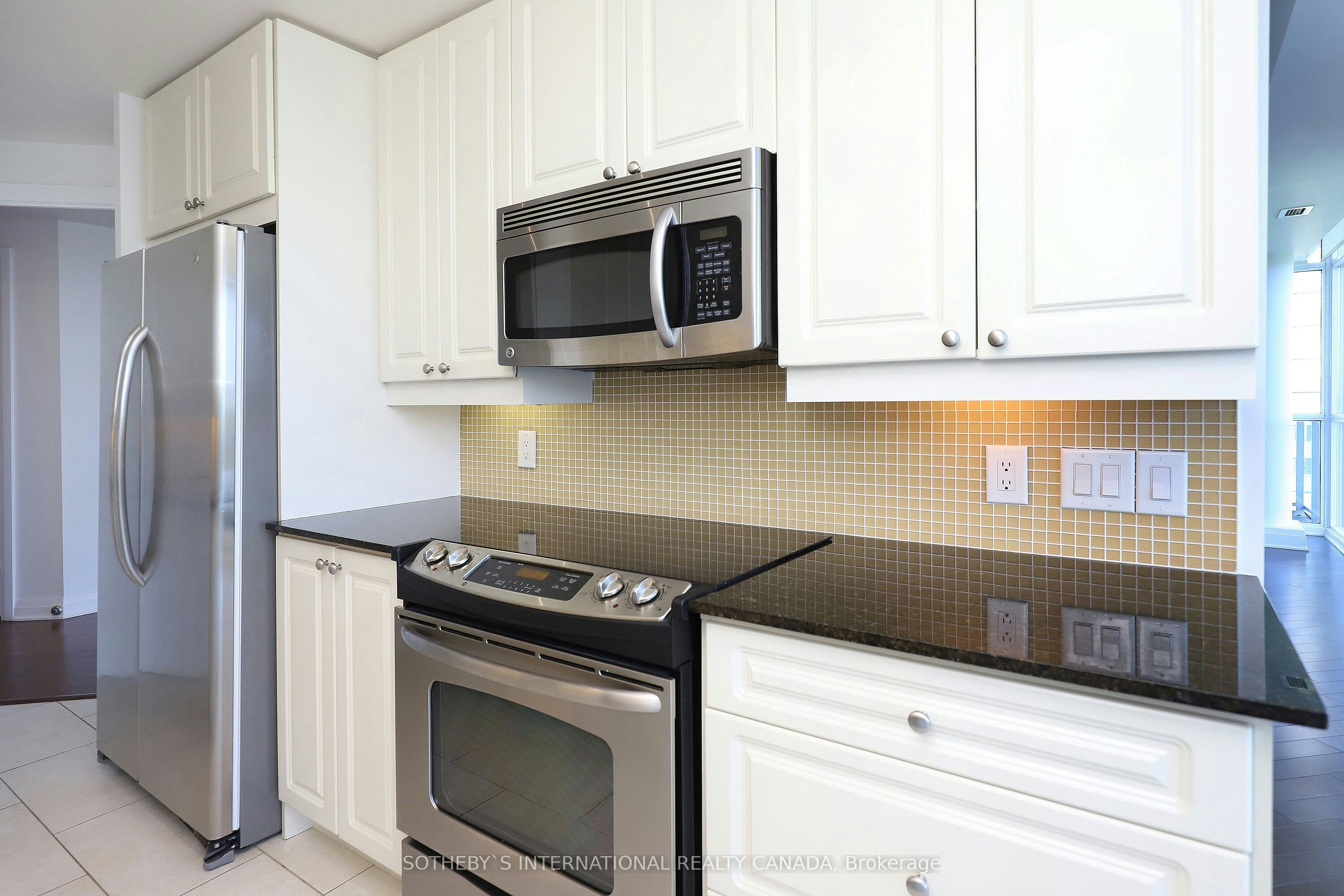 705-1055 Southdown Road, Mississauga, ON, L5J 0A3 - 12
