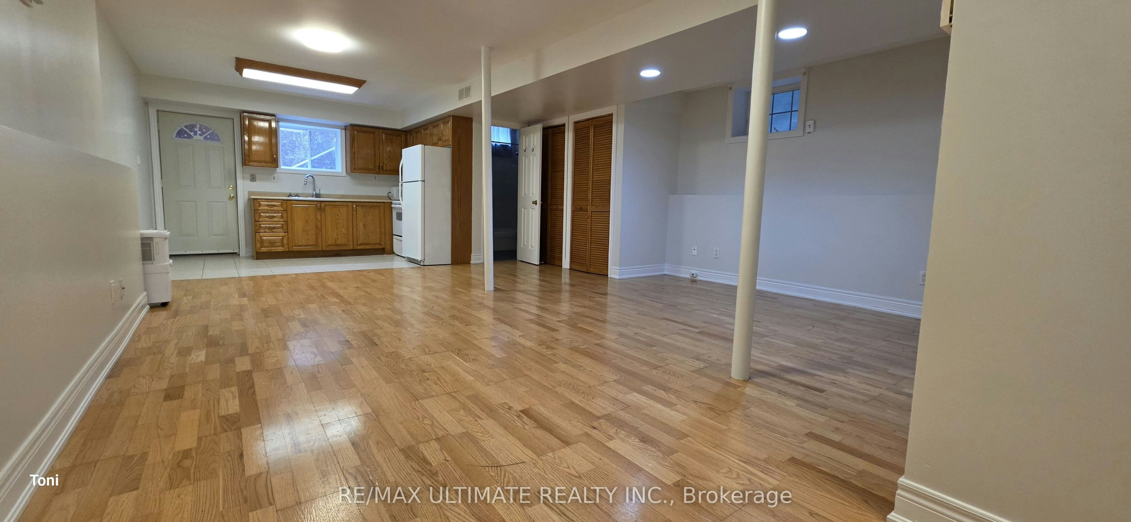 Bsmt-34 Peterborough Avenue, Toronto, ON, M6H 2K7 - 4