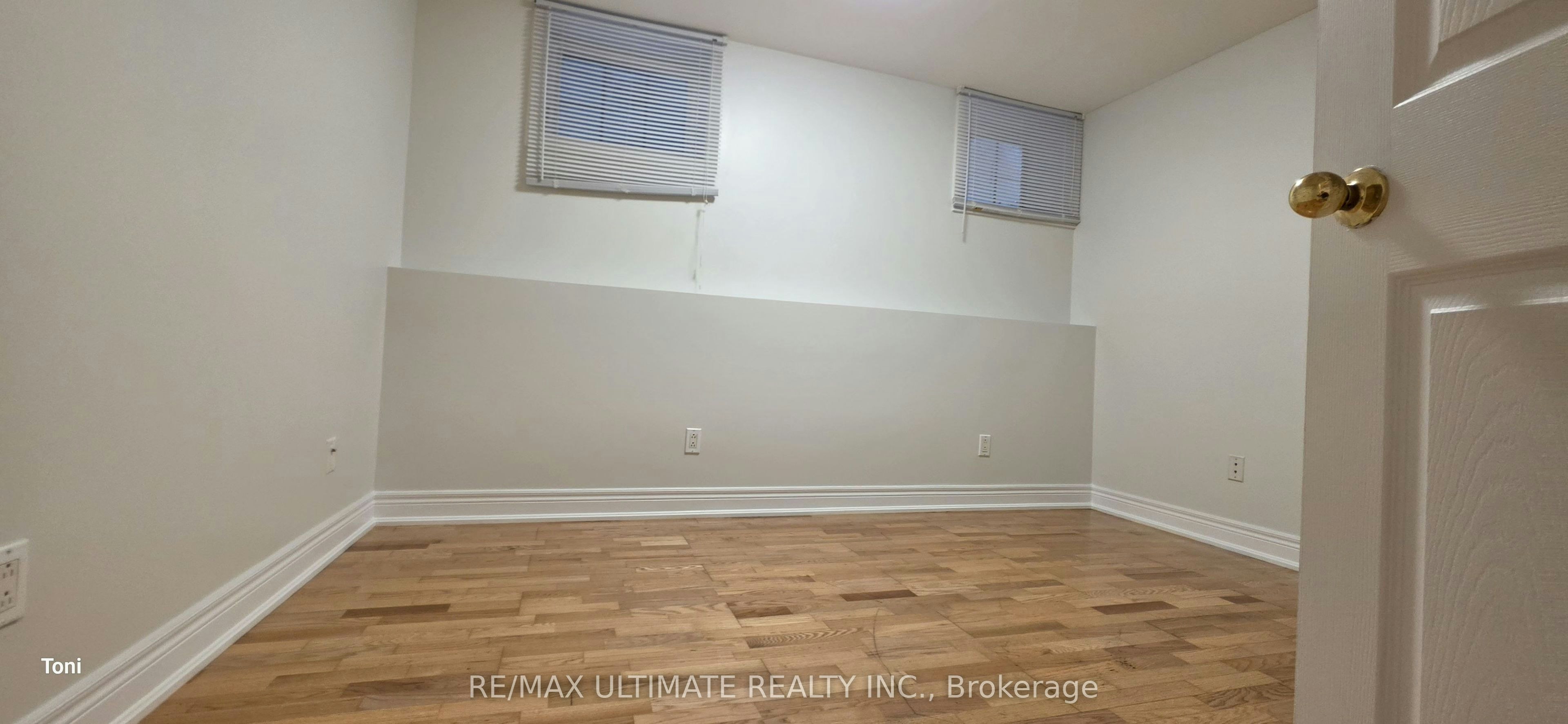 Bsmt-34 Peterborough Avenue, Toronto, ON, M6H 2K7 - 7