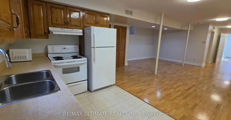 Bsmt-34 Peterborough Avenue, Toronto, ON, M6H 2K7 - 11