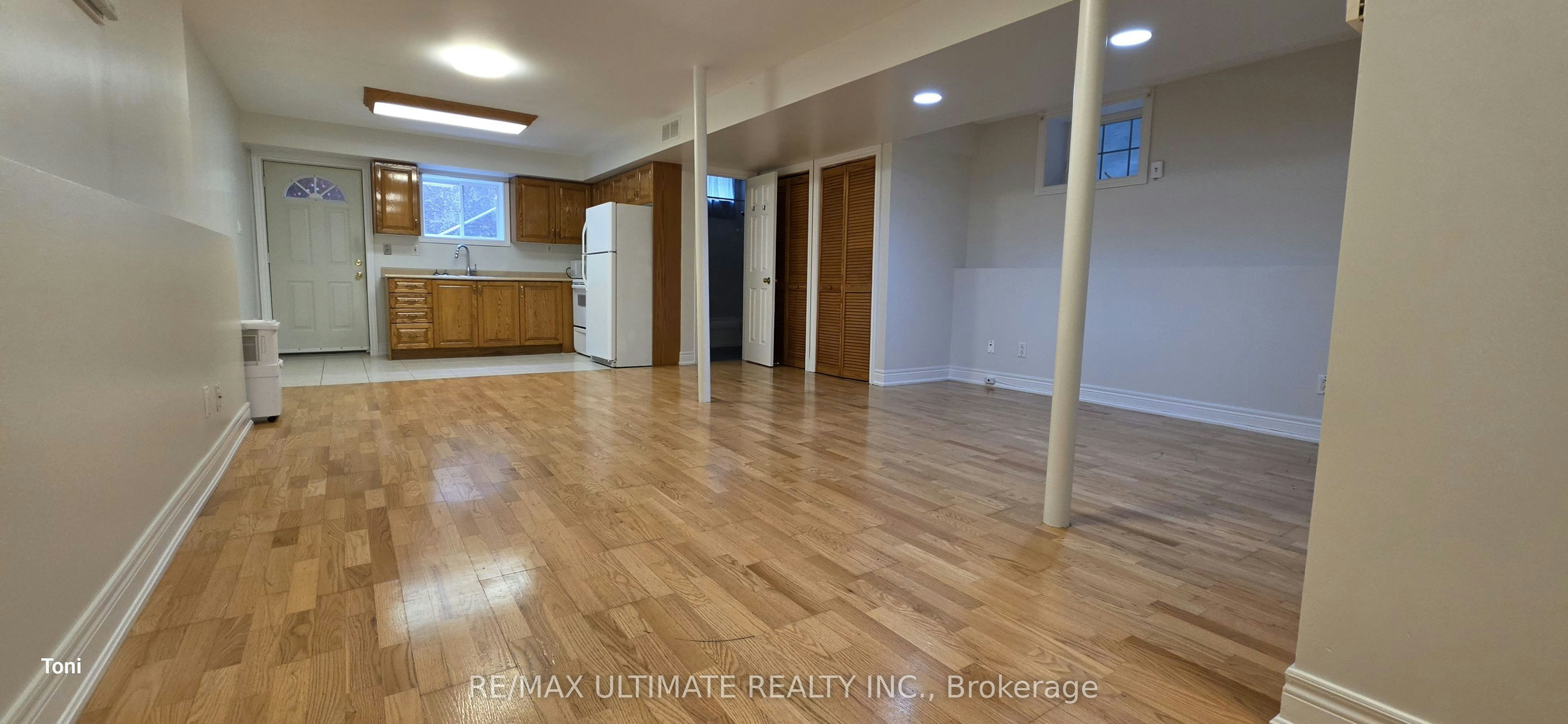 Bsmt-34 Peterborough Avenue, Toronto, ON, M6H 2K7 - 5