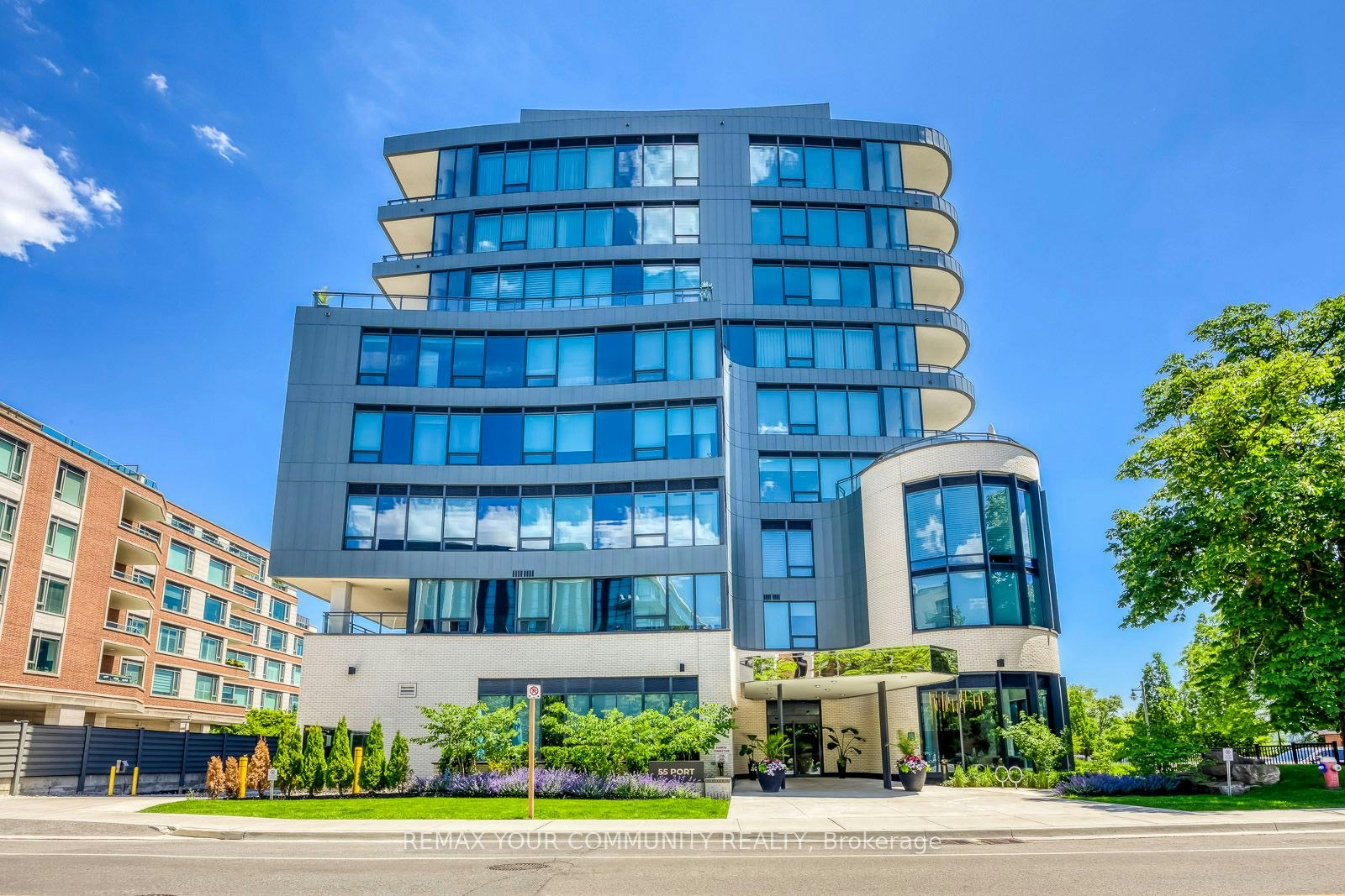702-55 Port Street E, Mississauga, ON, L5G 4P3