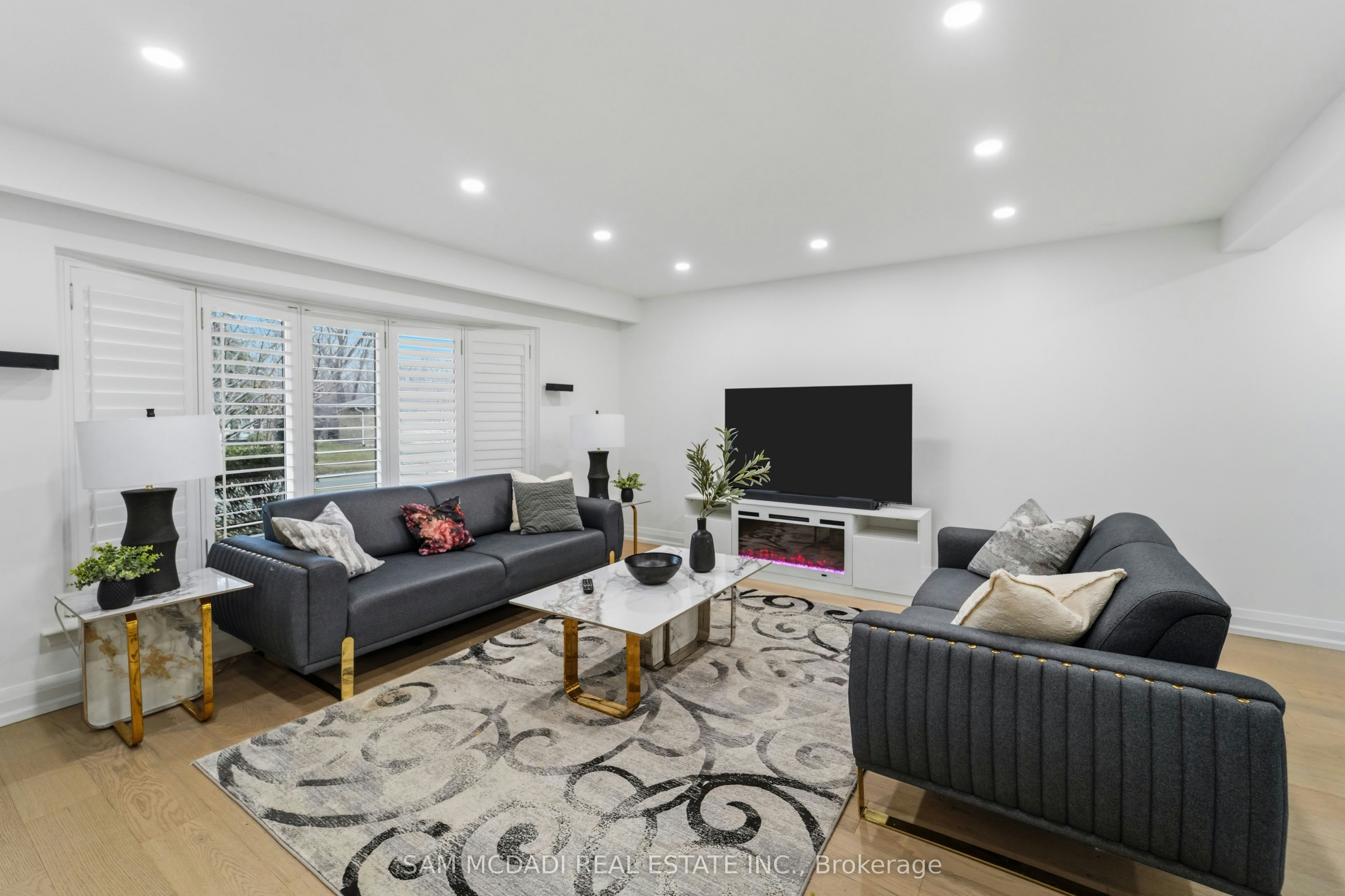 2290 Devon Road, Oakville, ON, L6J 5R4 - 5