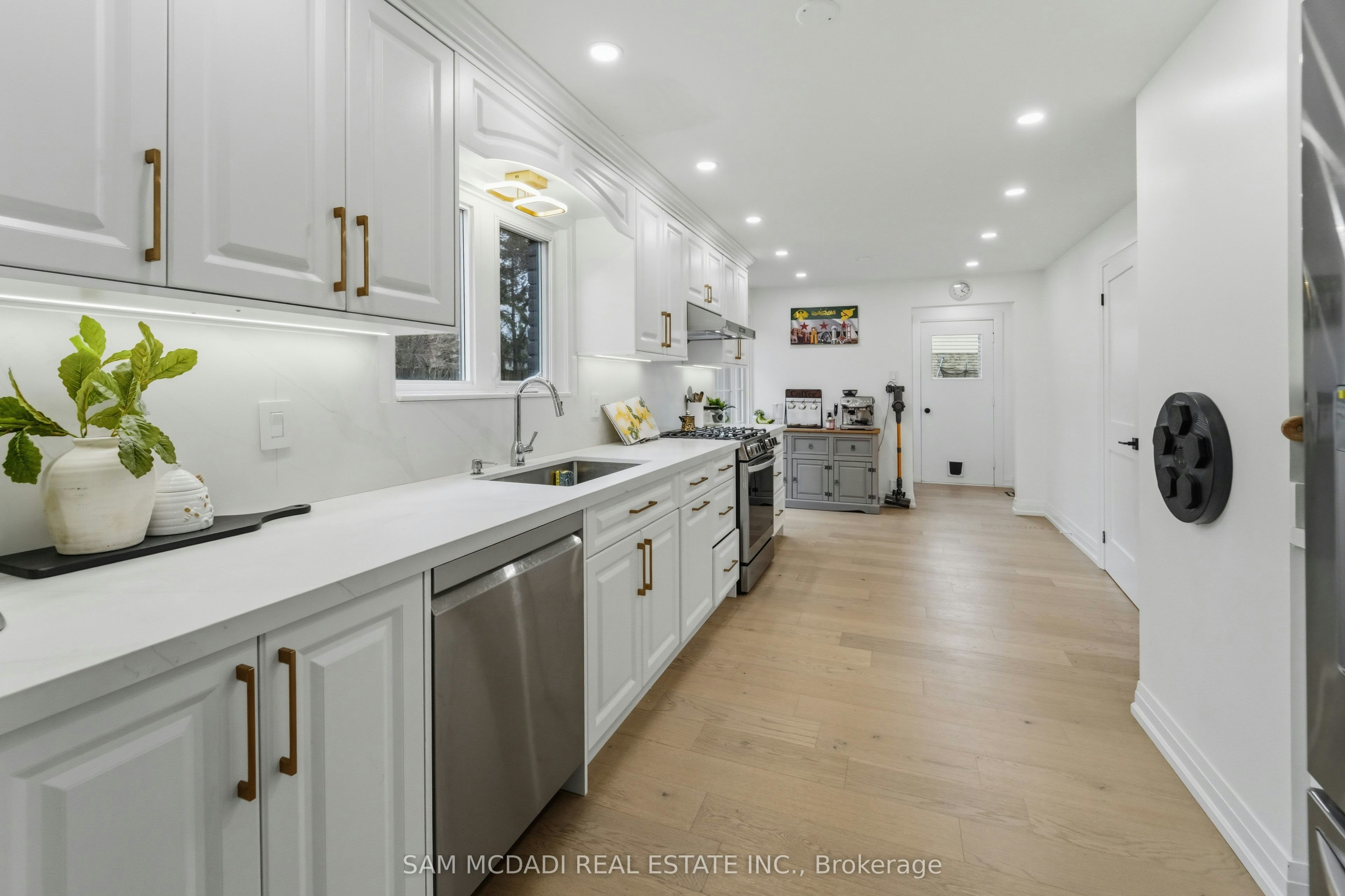 2290 Devon Road, Oakville, ON, L6J 5R4 - 32