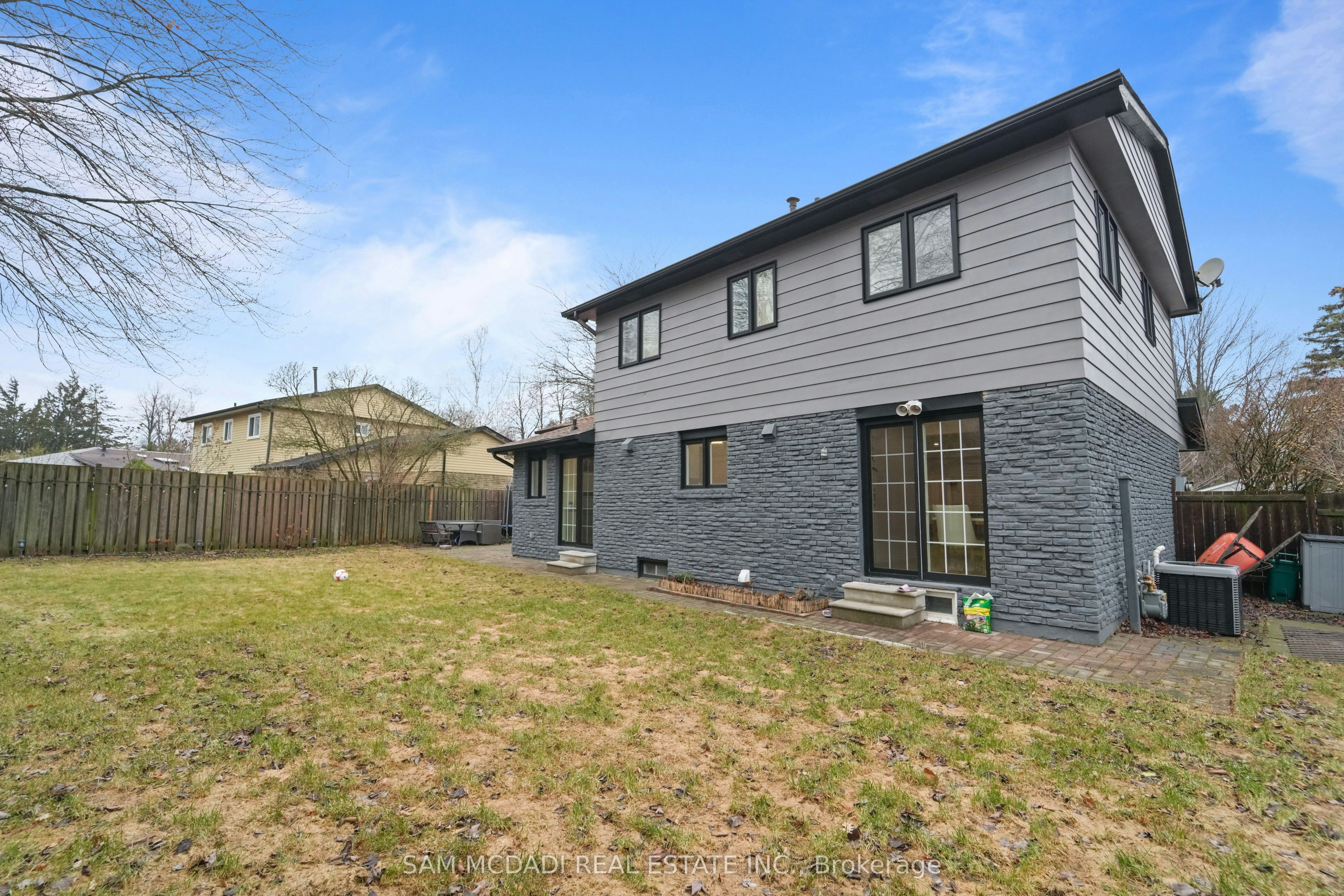 2290 Devon Road, Oakville, ON, L6J 5R4 - 2