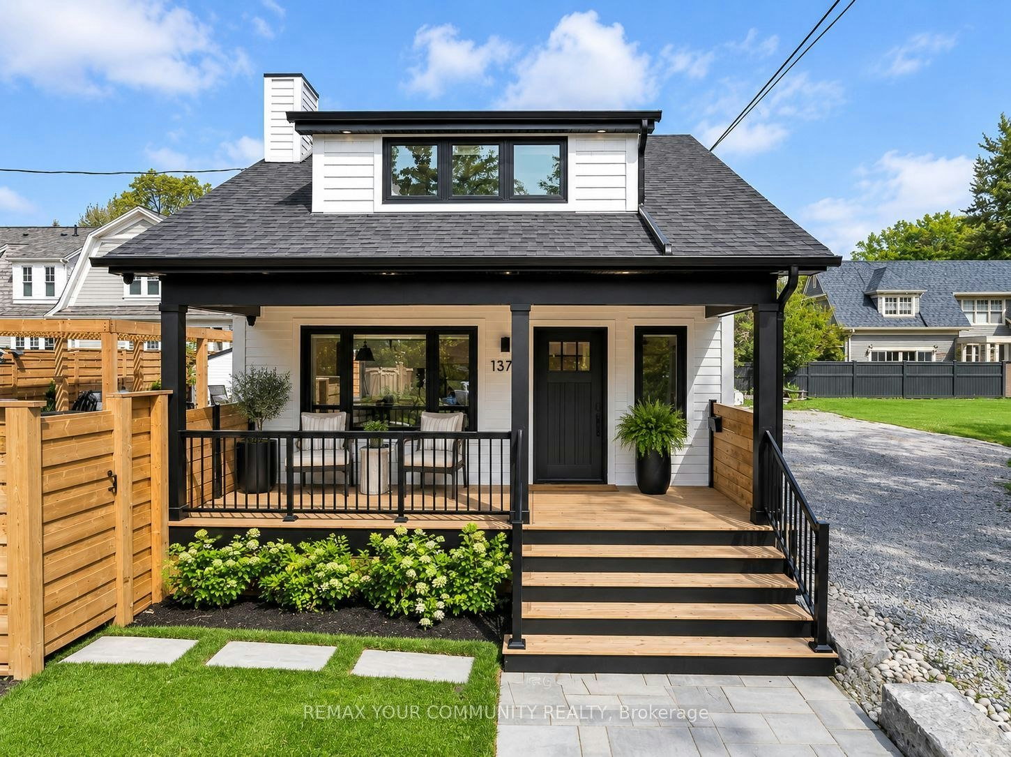 1379 Caroline Street, Burlington, ON, L7S 1H5
