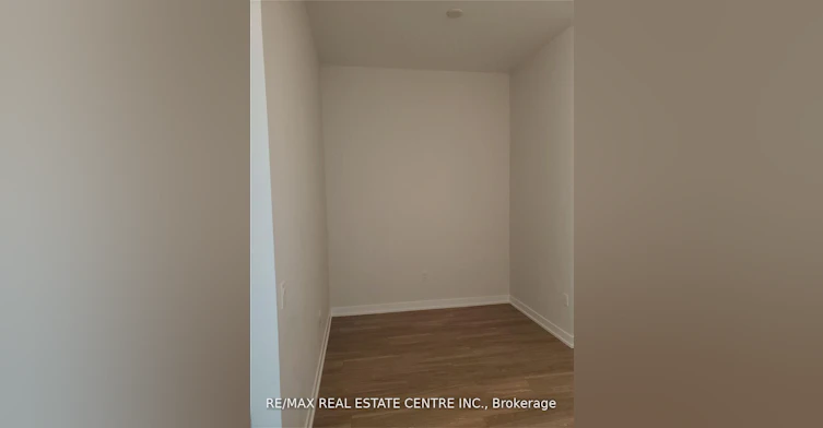 435-4055 Parkside Village Drive, Mississauga, ON, L5B 0K8 - 4