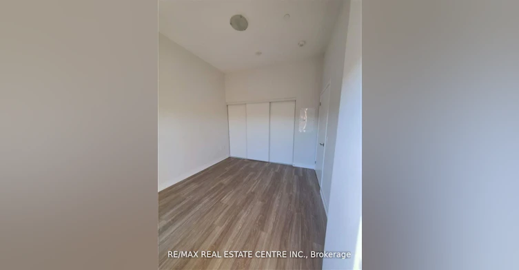 435-4055 Parkside Village Drive, Mississauga, ON, L5B 0K8 - 9