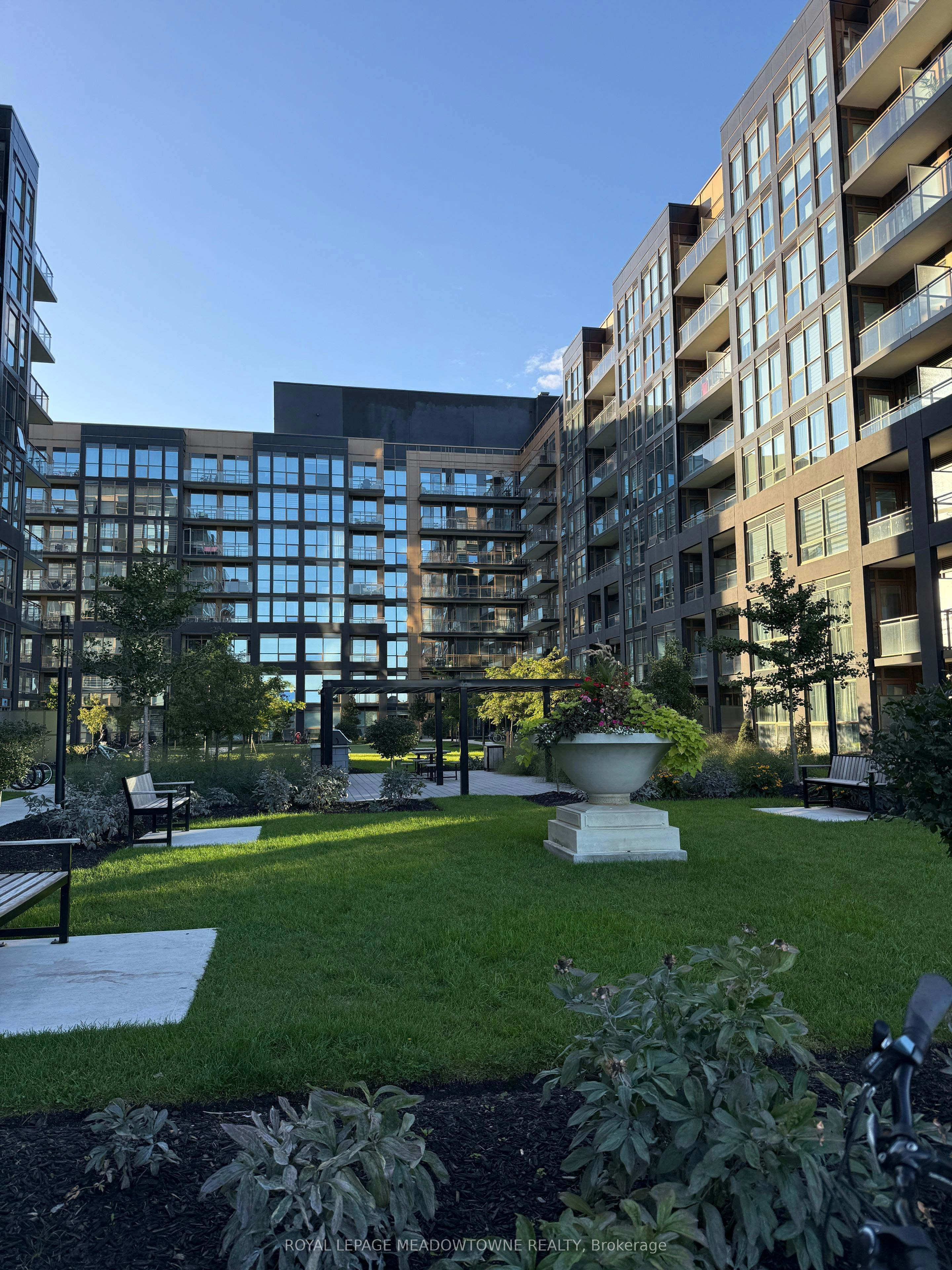 613-2333 Khalsa Gate, Oakville, ON, L6M 5R6 - 3