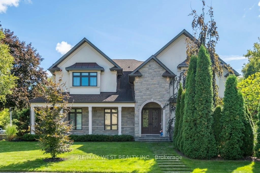 4053 Apple Valley Lane, Burlington, ON, L7L 1E8
