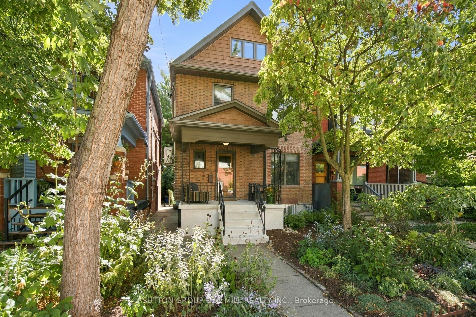 245 St Johns Road, Toronto, ON, M6P 1V3