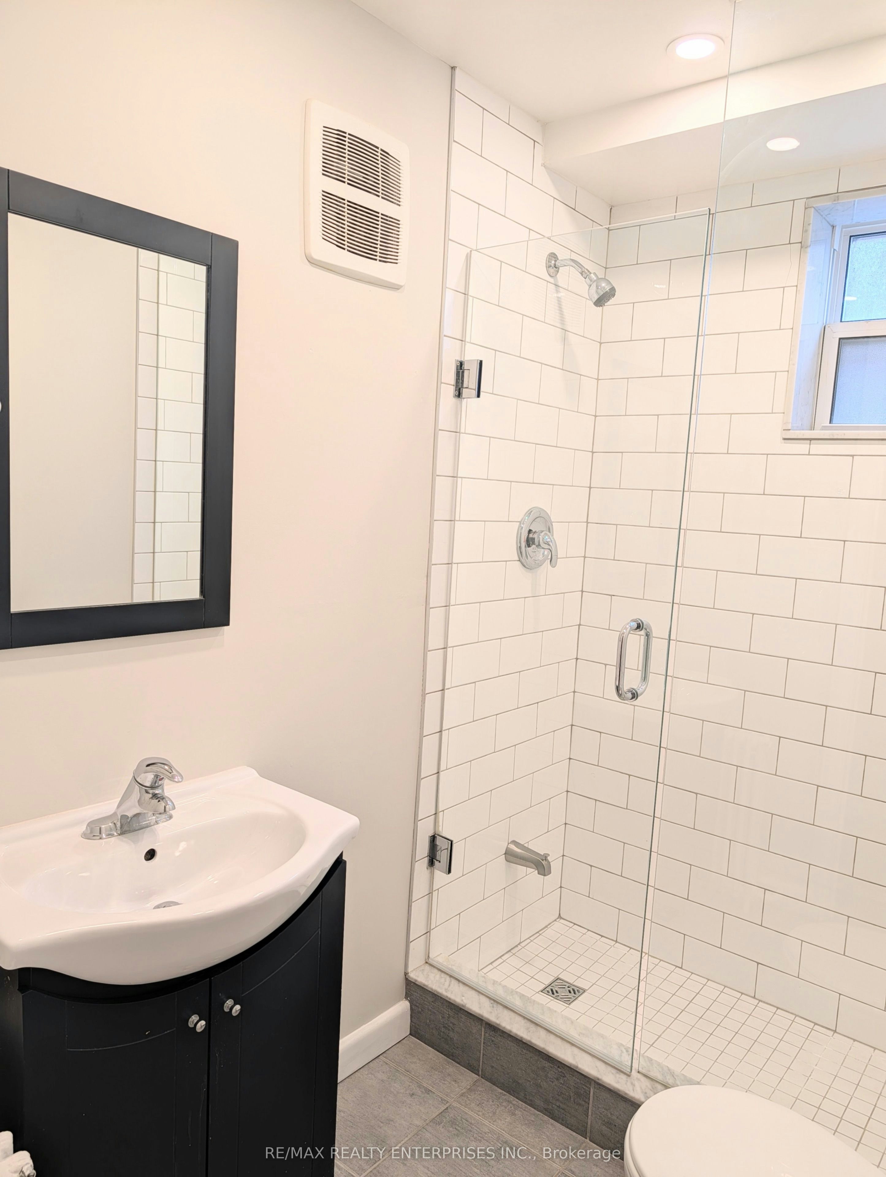Apt 1-22 Peter Street S, Mississauga, ON, L5H 2G2 - 9