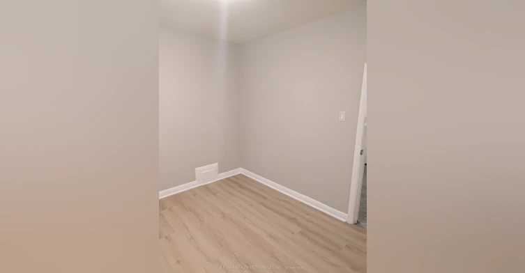 Apt 1-22 Peter Street S, Mississauga, ON, L5H 2G2 - 16