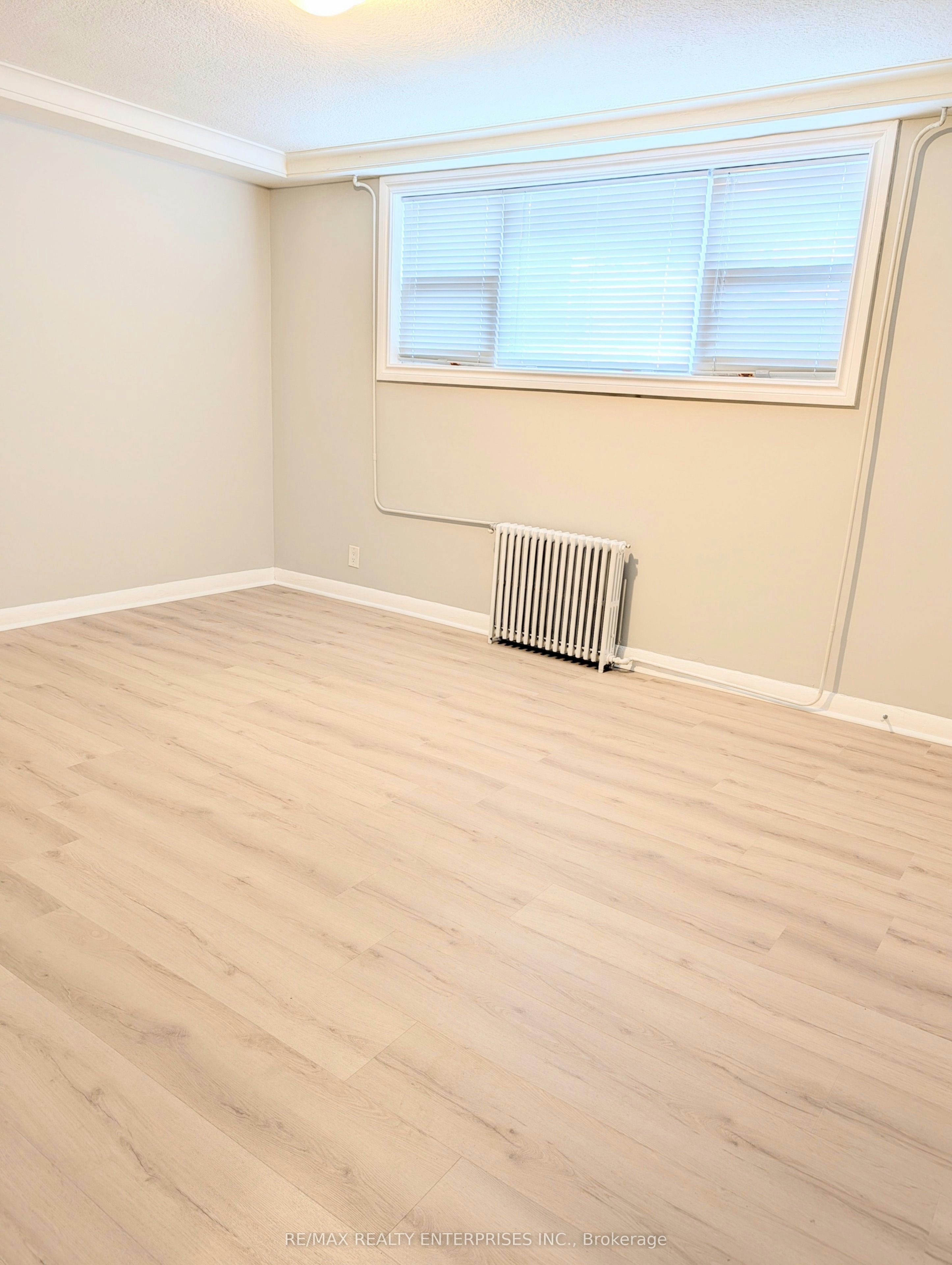 Apt 1-22 Peter Street S, Mississauga, ON, L5H 2G2 - 4