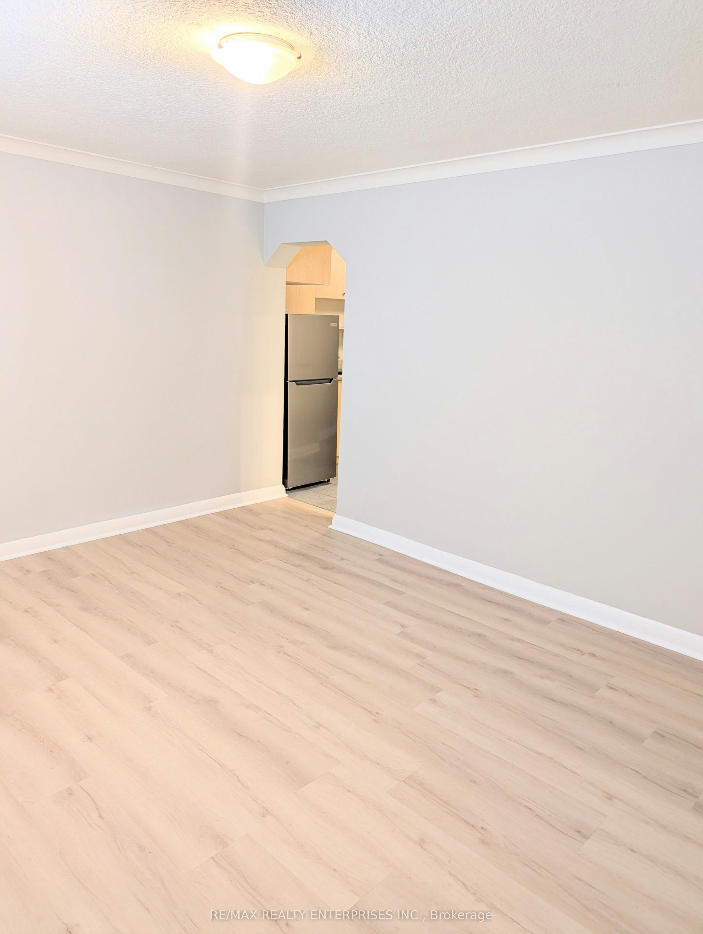 Apt 1-22 Peter Street S, Mississauga, ON, L5H 2G2 - 8