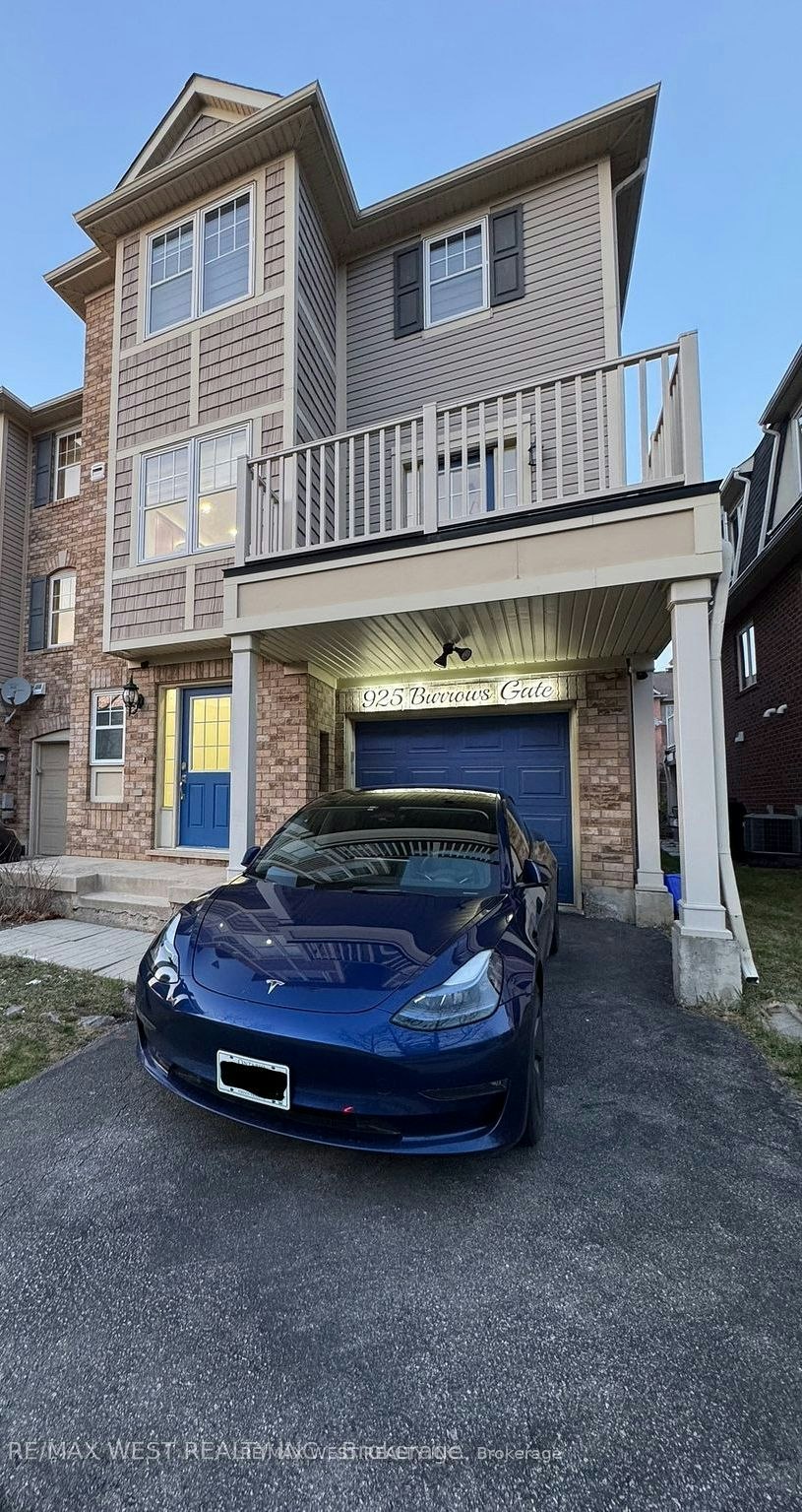925 Burrows Gate, Milton, ON, L9Y 0K7