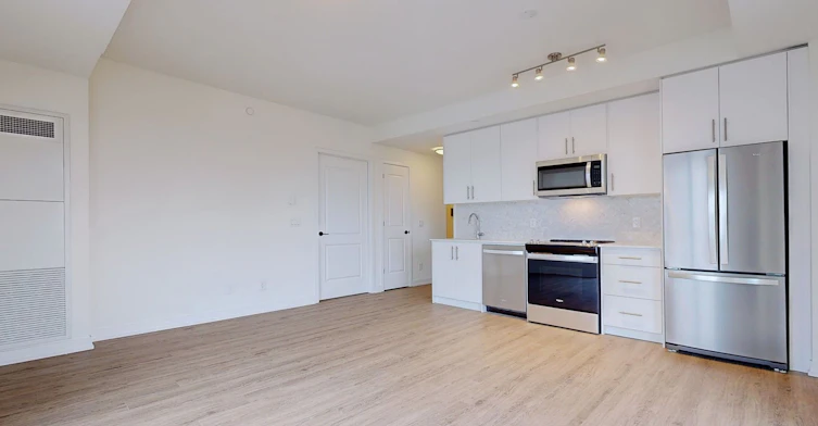 611-345 Wheat Boom Drive, Oakville, ON, L6H 7X5 - 5