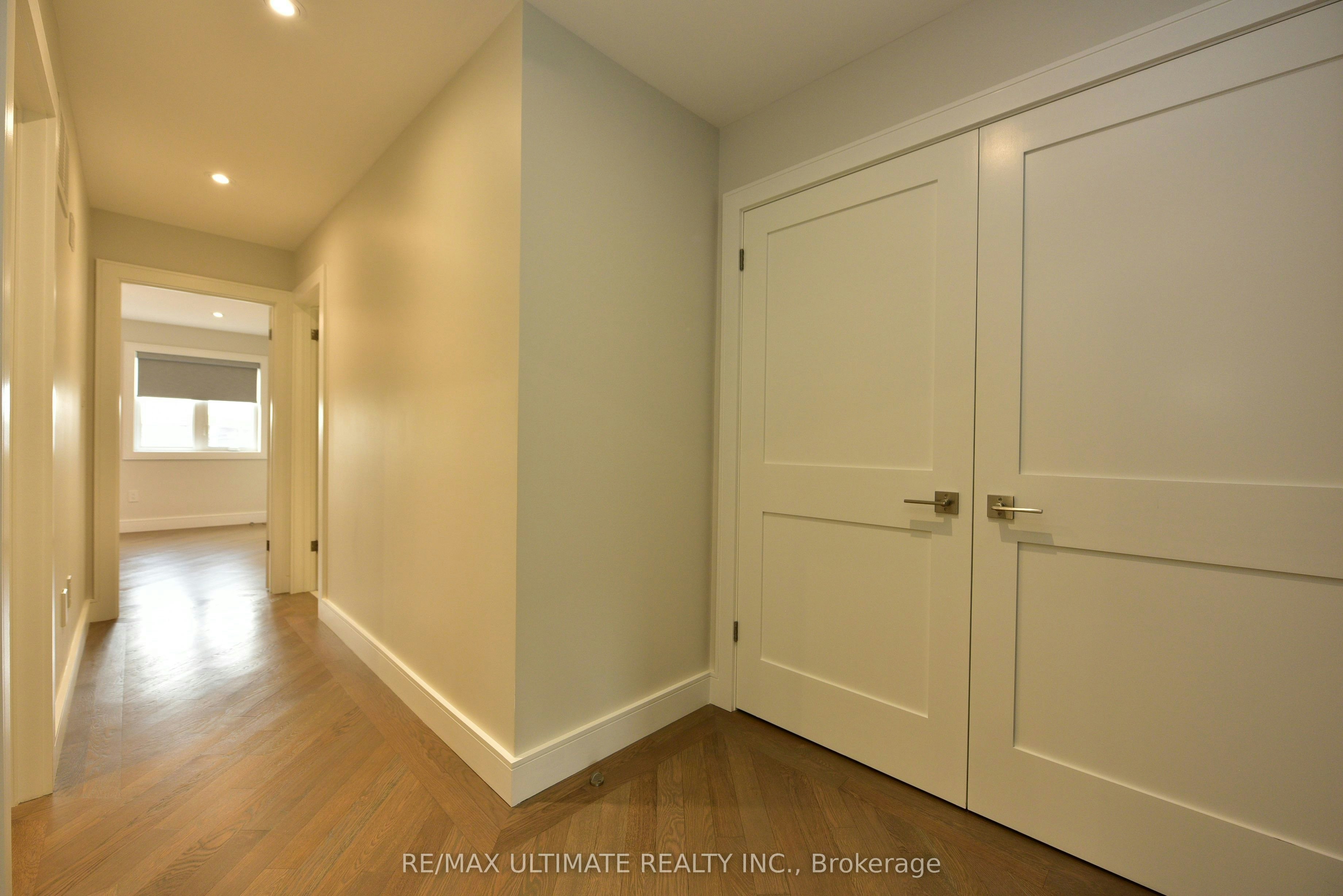 42 Viella Street, Toronto, ON, M6N 5C8 - 17