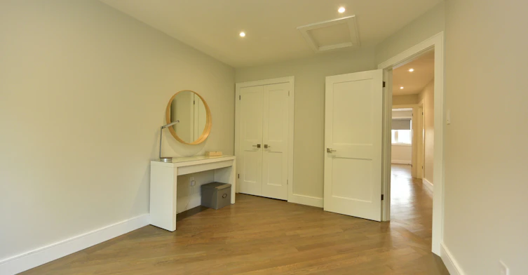 42 Viella Street, Toronto, ON, M6N 5C8 - 13
