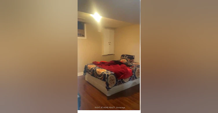 24 Amethyst Circle, Brampton, ON, L6P 0Z3 - 2