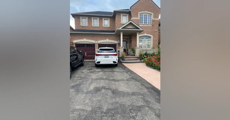 24 Amethyst Circle, Brampton, ON, L6P 0Z3