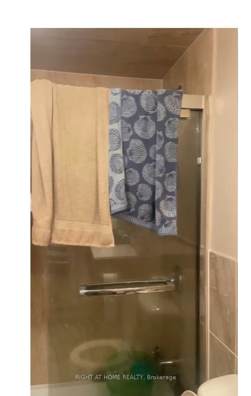24 Amethyst Circle, Brampton, ON, L6P 0Z3 - 3