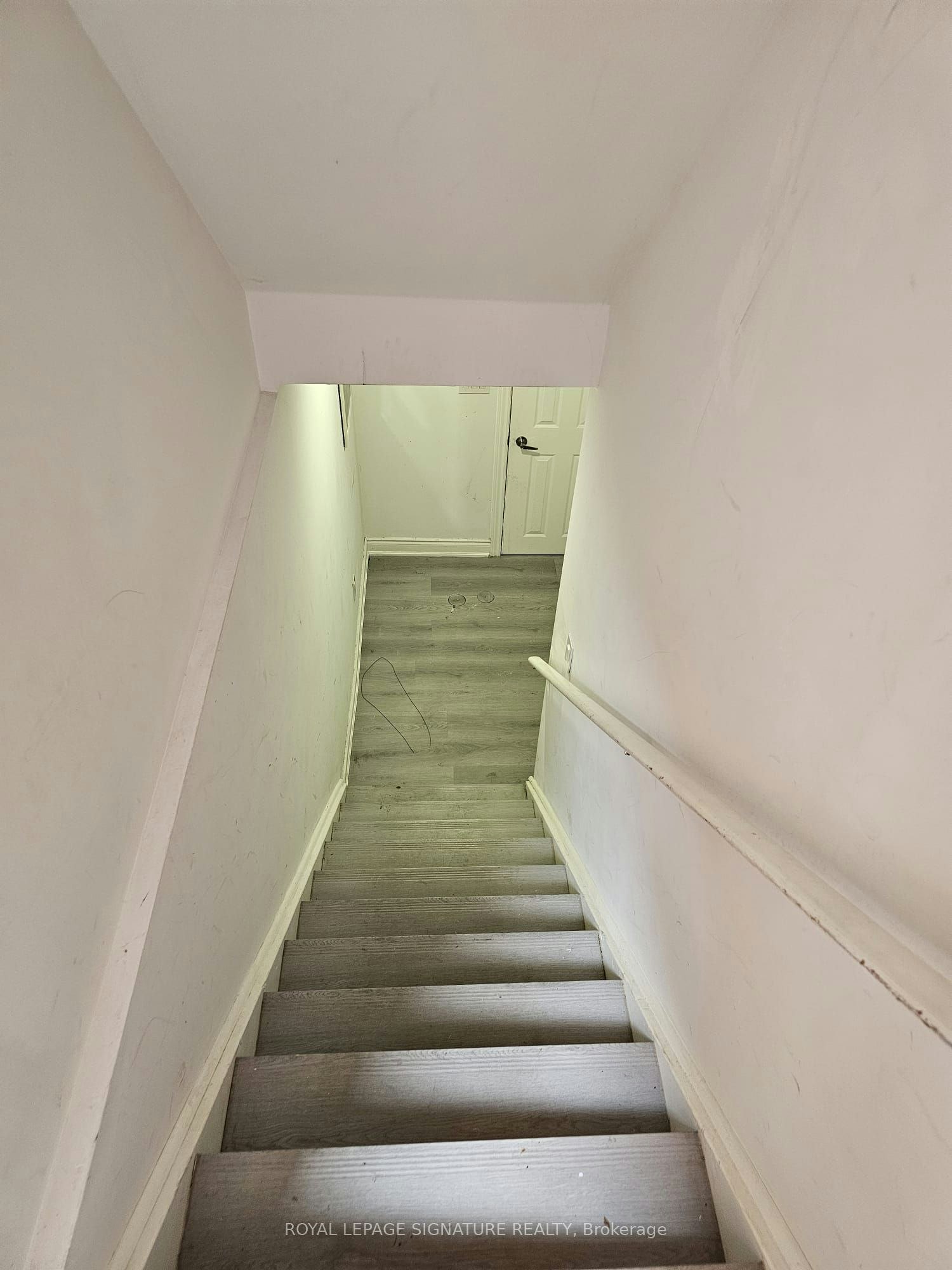 7590 Saint Barbara Boulevard, Mississauga, ON, L5W 0B7 - 5