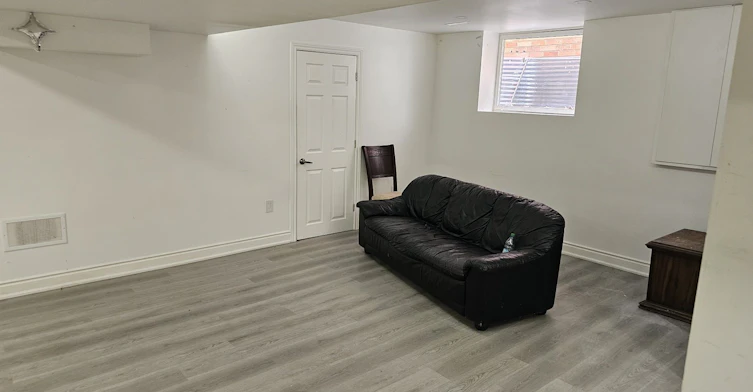 7590 Saint Barbara Boulevard, Mississauga, ON, L5W 0B7 - 9