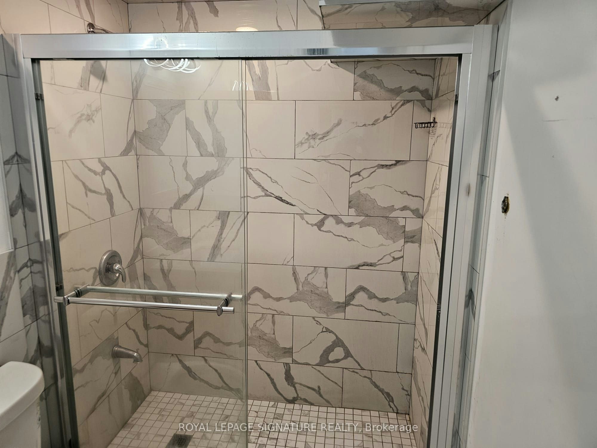 7590 Saint Barbara Boulevard, Mississauga, ON, L5W 0B7 - 12