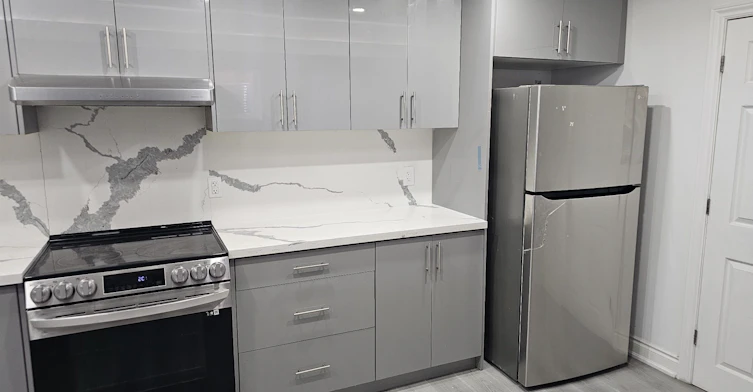 7590 Saint Barbara Boulevard, Mississauga, ON, L5W 0B7 - 3