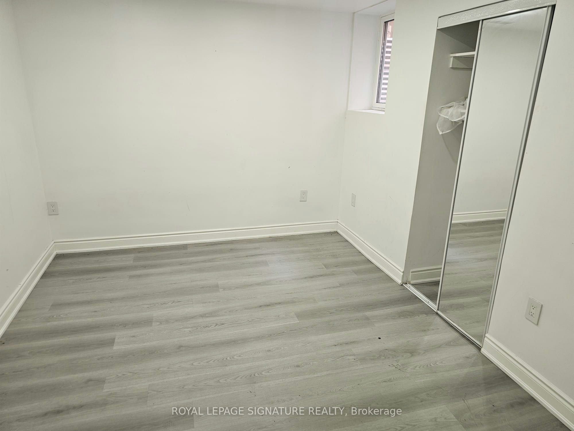 7590 Saint Barbara Boulevard, Mississauga, ON, L5W 0B7 - 11